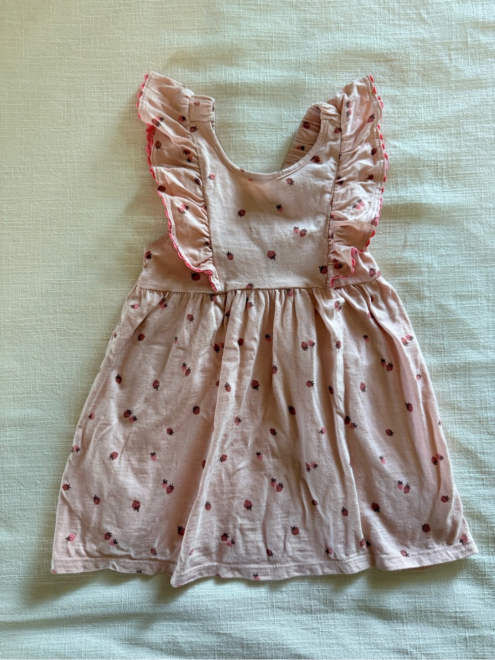 Girls' Pink Flutter Sleeve Floral Casual Dress With Strawberry Accents